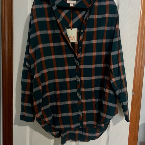 Knox Rose Plaid Button-Up Shirt - Picture 2 of 3
